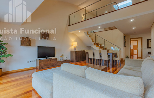 Duplex T2+1 Mobilado Devesas Gaia