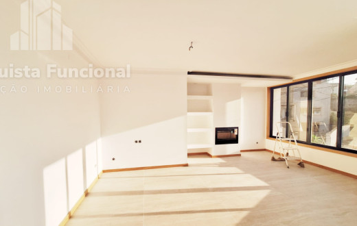 Moradia T4 | Terraço+Churrasqueira